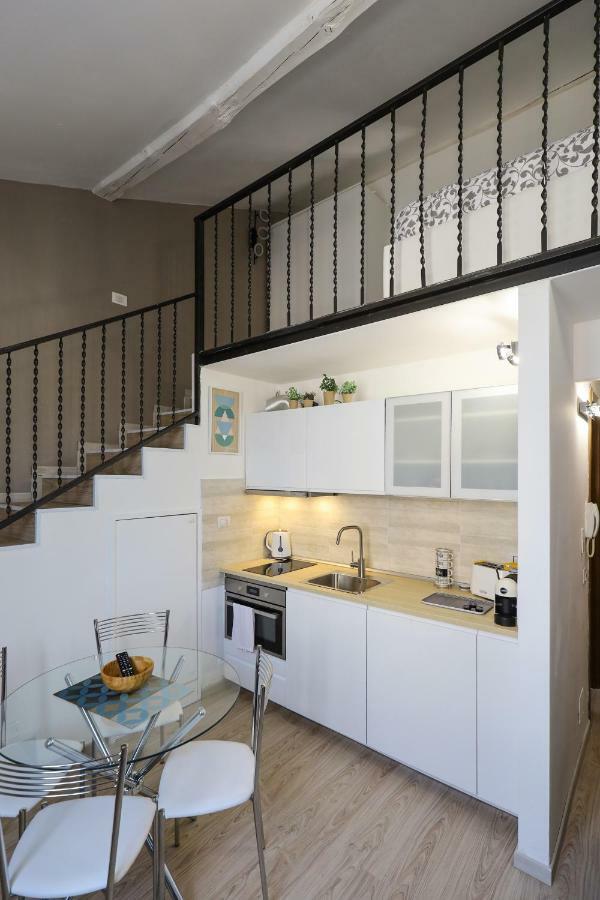 Primopiano - Schiaparelli B Flat Appartement Milaan Buitenkant foto